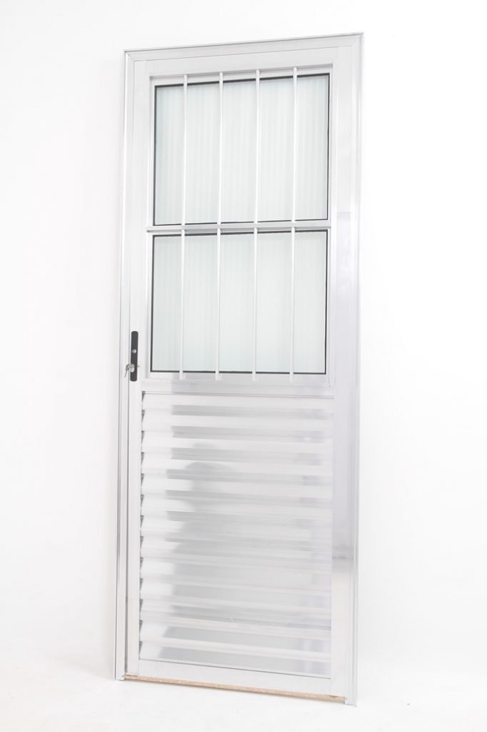 Porta Social de Alumínio Brilhante | QUAD