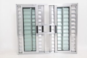 Janela Veneziana de Alumínio Brilhante de 6 folhas com Grade